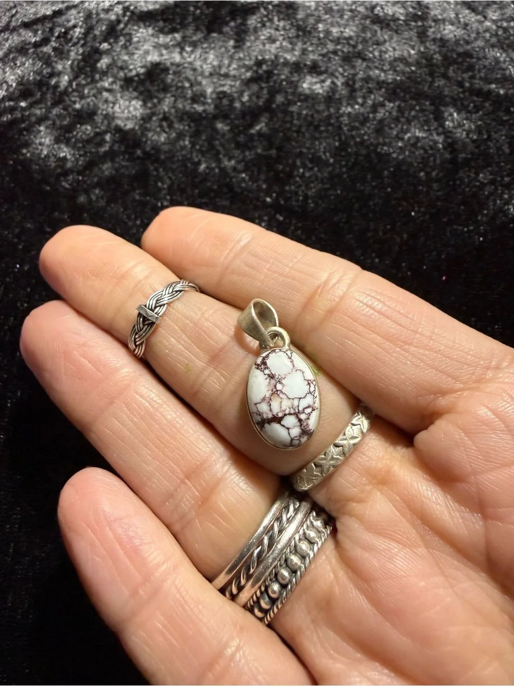 N/A elegant oval